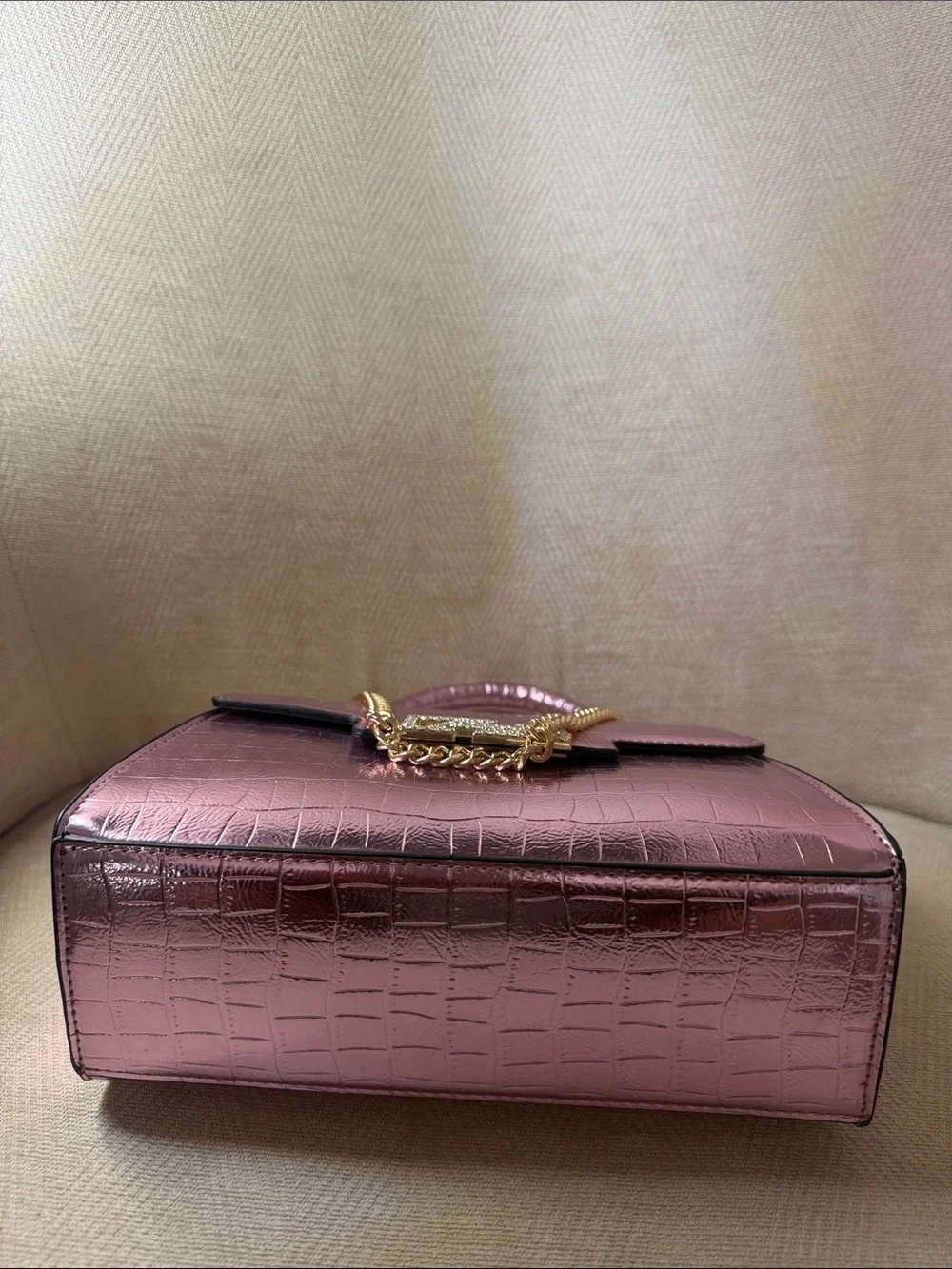 Source Unknown Metallic Pink Croc-Embossed Top Handle Satchel with Gold Chain